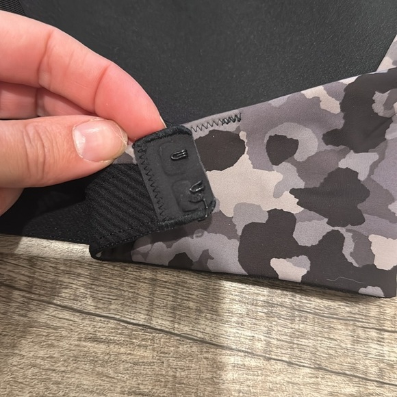 Athleta - ADVANCE BRA B-G - Black Camo - Size 36C - Gently Used - Picture 11 of 12